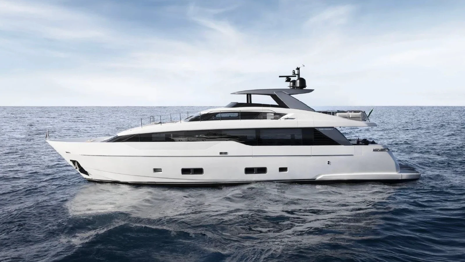 Sanlorenzo SL90A na morzu, ujęcie boczne z oferty W Yachts