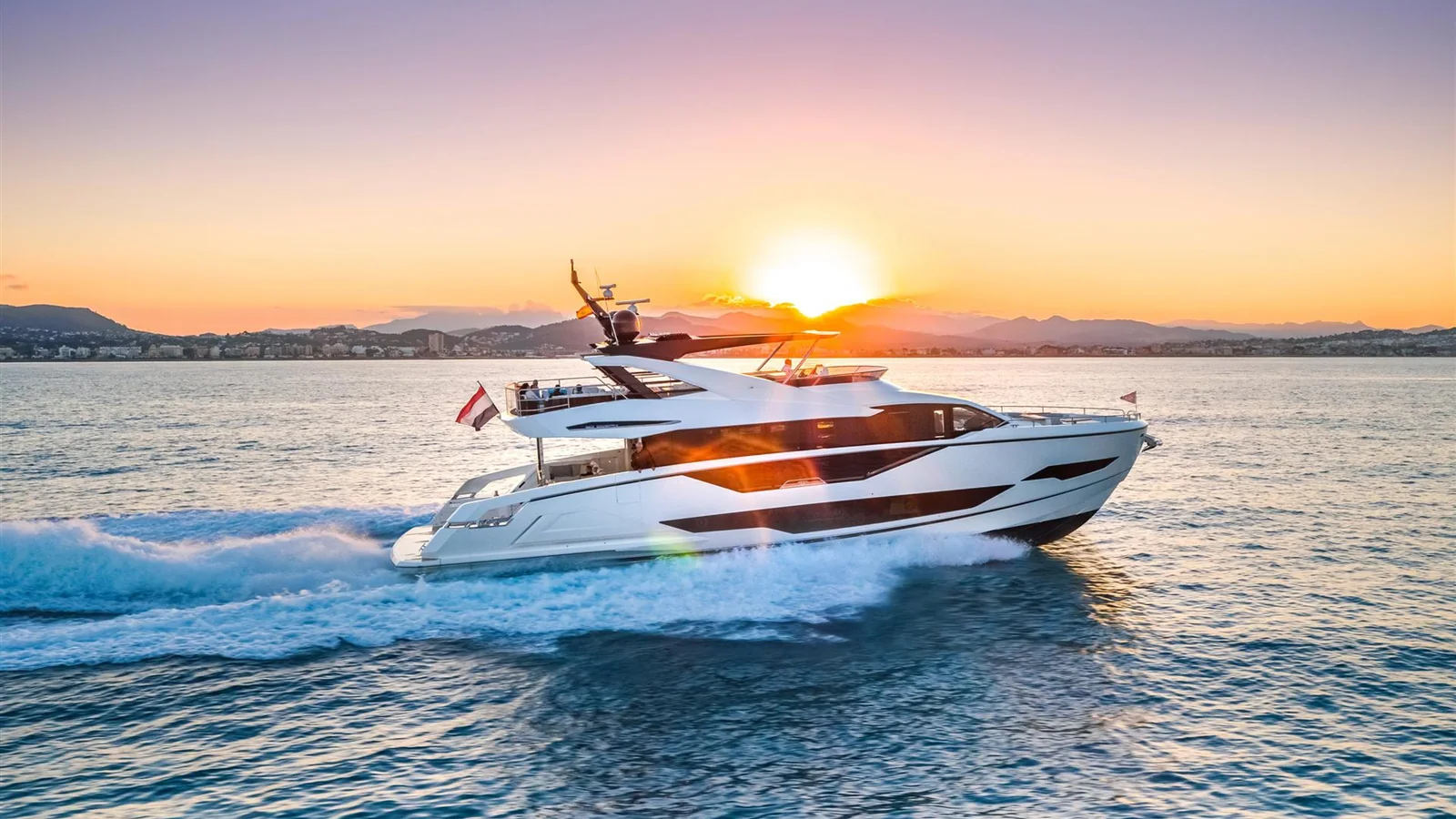 Sunseeker 90 Ocean shown in an official Sunseeker model image